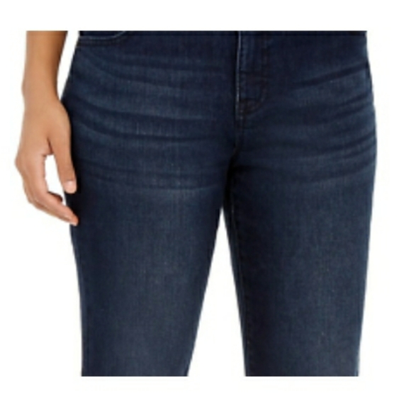 NWT Style & Co Plus Sz Mid Rise Straight Leg Jeans - Picture 2 of 13